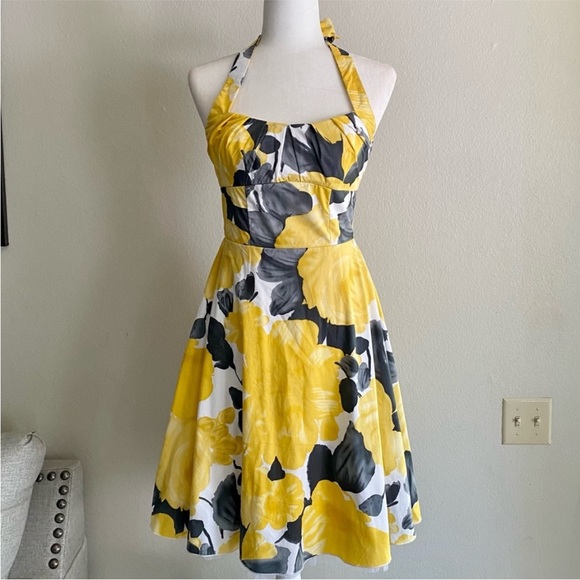 Macy’s Ruby Rox Halter Yellow Floral Women’s Cocktail Dress✨ - Picture 1 of 7